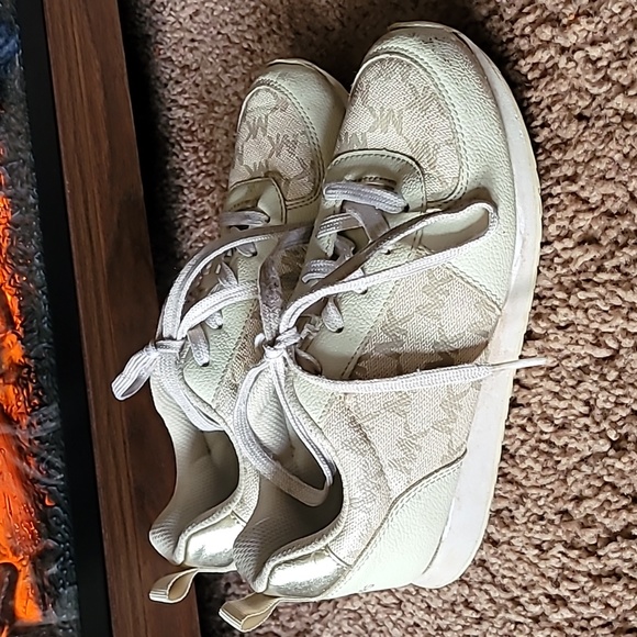 Michael Kors sneakers mk sneakers Michael kors size 3 sneakers mk sneakers Mk - Picture 10 of 16